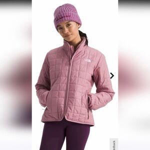 The North Face Women’s Light Pink Puffer Jacket Size S